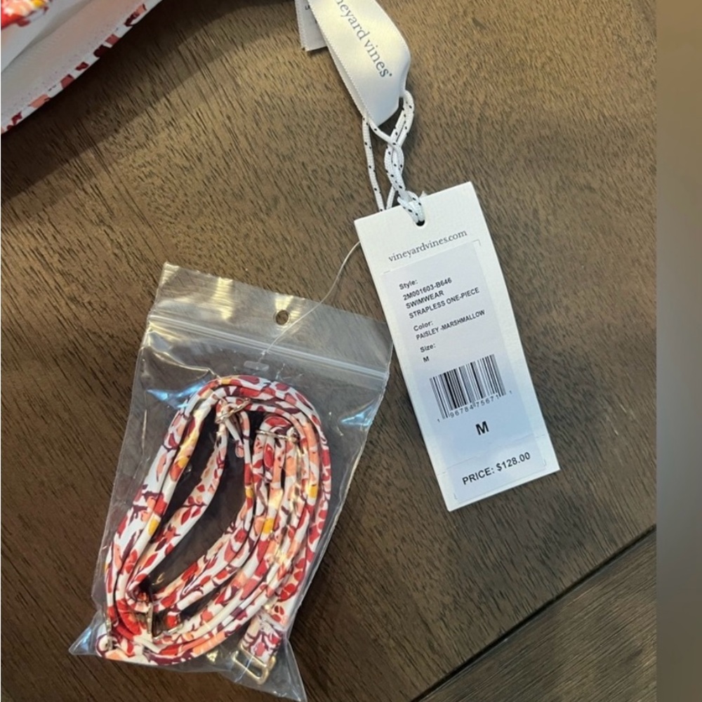 NWT vineyard vines one piece🩱 - Picture 3 of 5